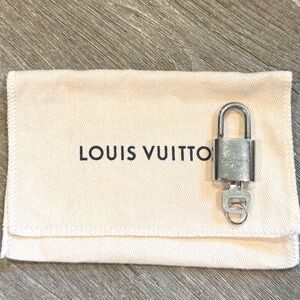 Silver Louis Vuitton Lock and Key - Bundle